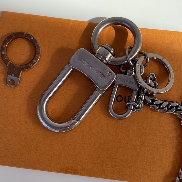 Rare Authentic Louis Vuitton Wallet Chain and Keychain 2 items 25.5” Unisex - Picture 15 of 17